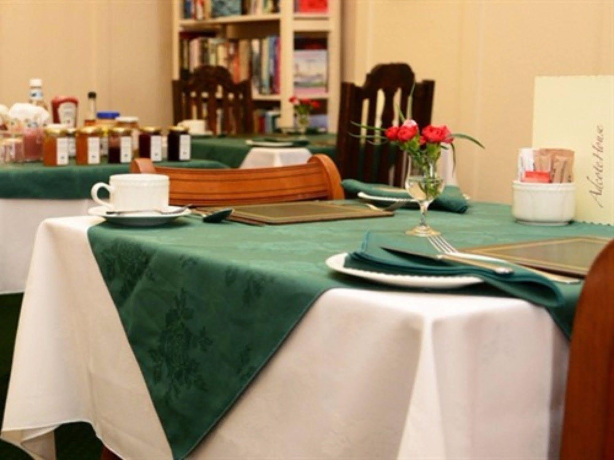 Hotel Adcote House (Adults Only) Llandudno Esterno foto